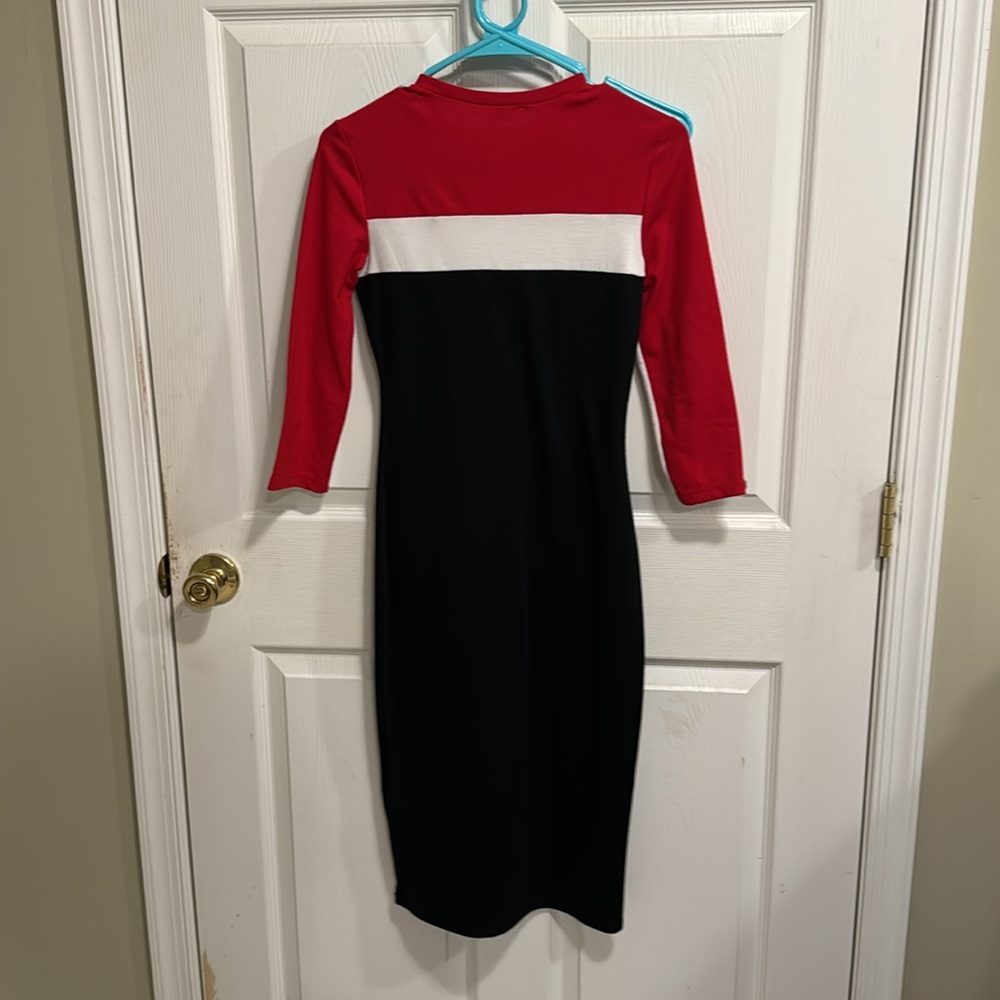 Zara dress red, white, black - Picture 2 of 2